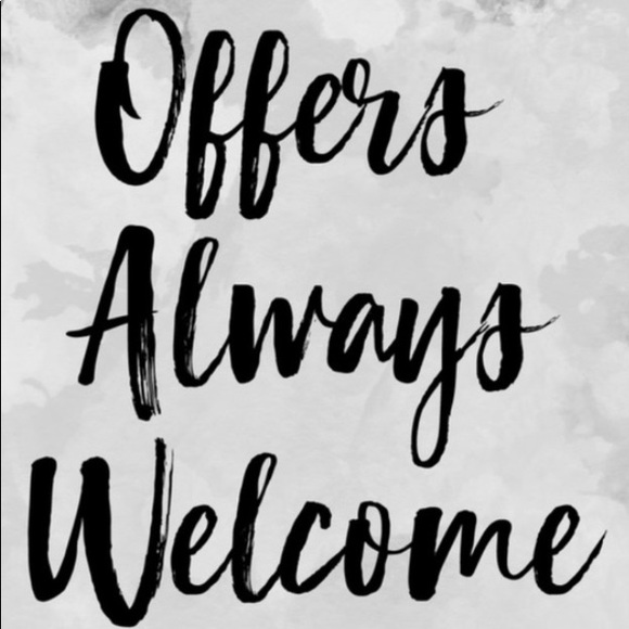 EVERYTHING MUST GO!!! CLEANING OUT MY CLOSET!! - Picture 2 of 2